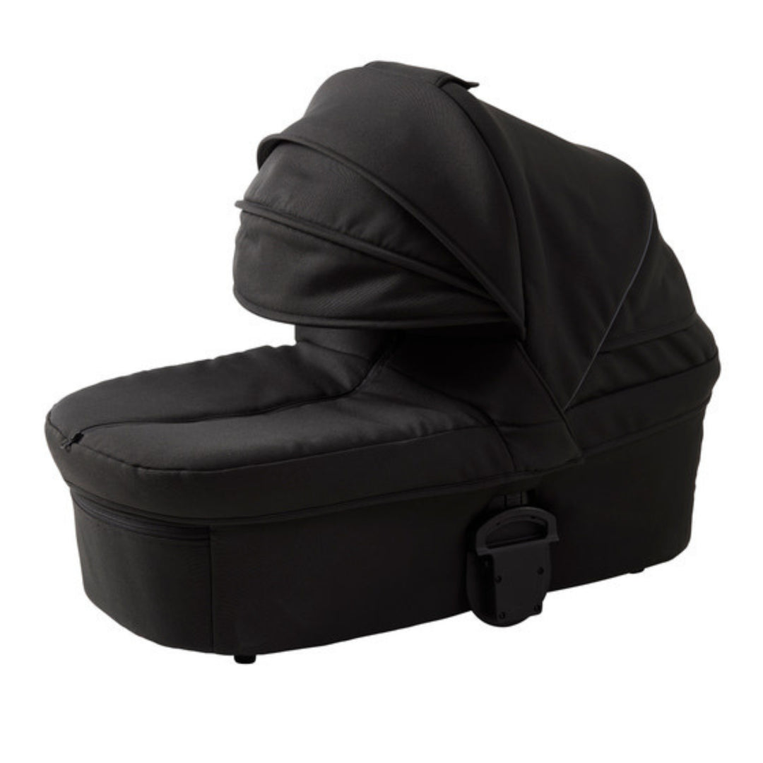 Evoke kombivognur, Black