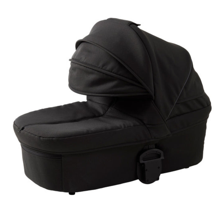 Evoke kombivognur, Black